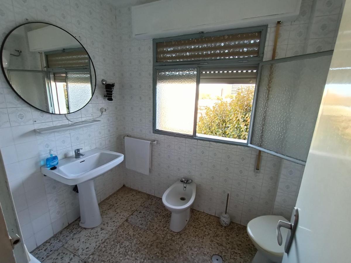 Apartamento 3 Dormitorios Con Aire Acondicionado Granada Exterior photo